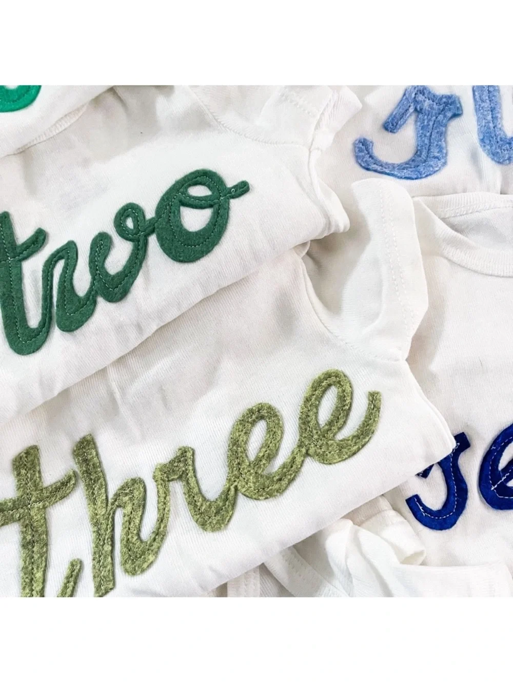 Baby monthly milestone onesies